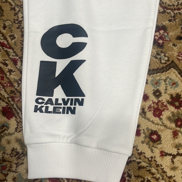 Calvin Klein warm sport jogger for men - Picture 3 of 10